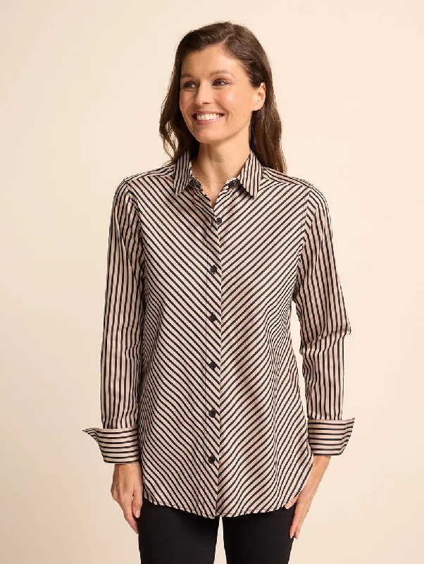 Charlese Shirt Relaxed Fit Short Blouse