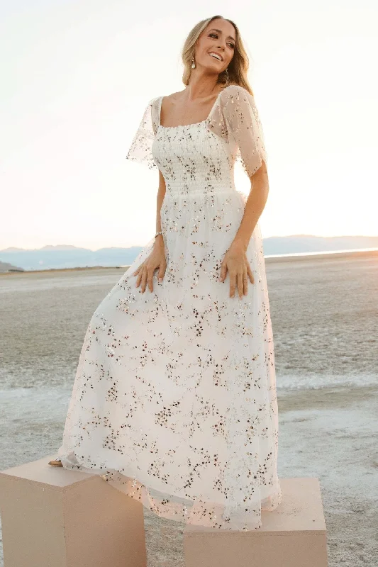 Cassandra Tulle Maxi Dress | Metallic White Elegant Lace-Up Maxi Dress