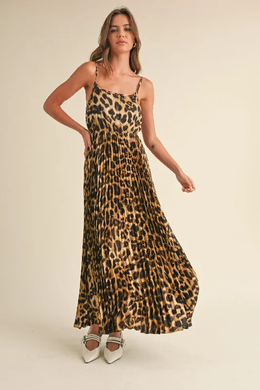 Leopard Print Pleated Maxi Dress Chic Boho Print Maxi Dress