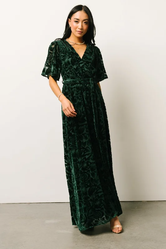 Uma Velvet Maxi Dress | Dark Green Cozy Ribbed Maxi Dress