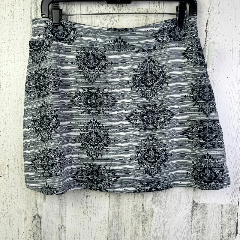 Skort By Lola In Grey, Size: 8 wool skirt warm